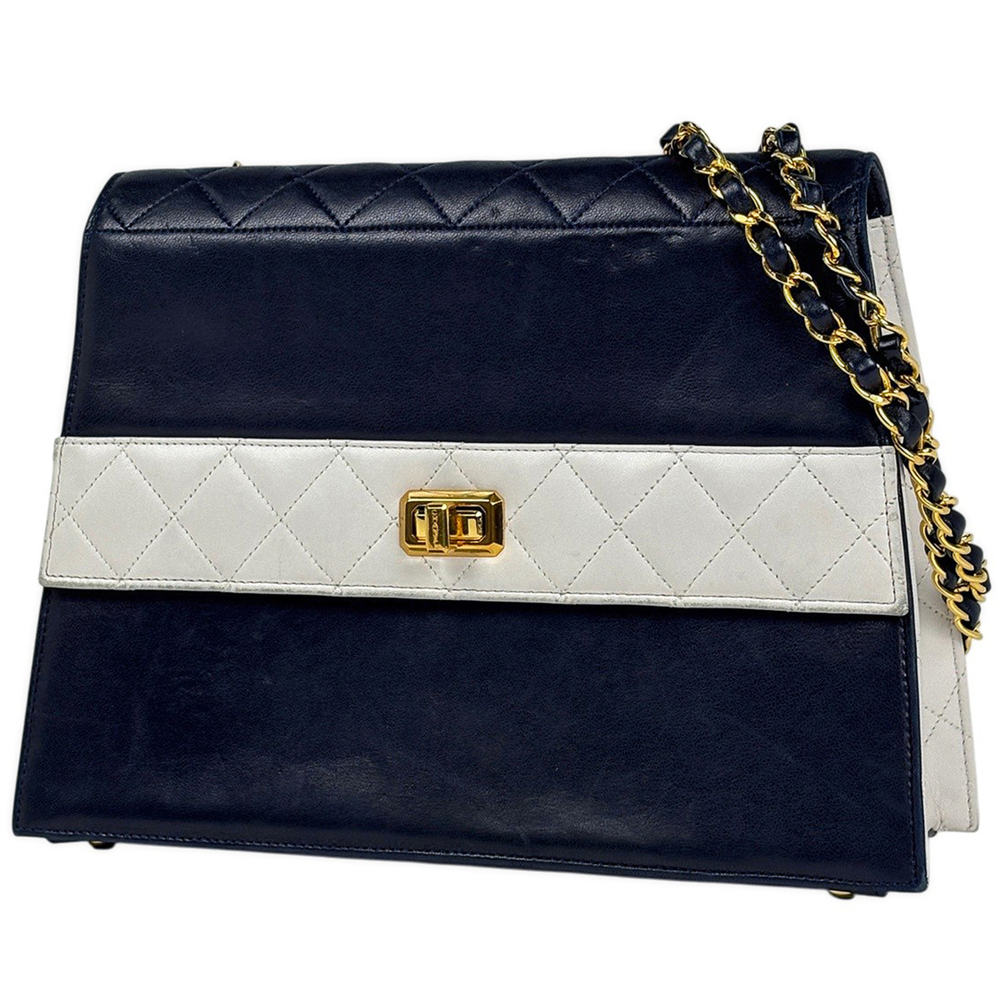 Chanel logo chain shoulder bag, Matelassé leather, navy and white, for women.